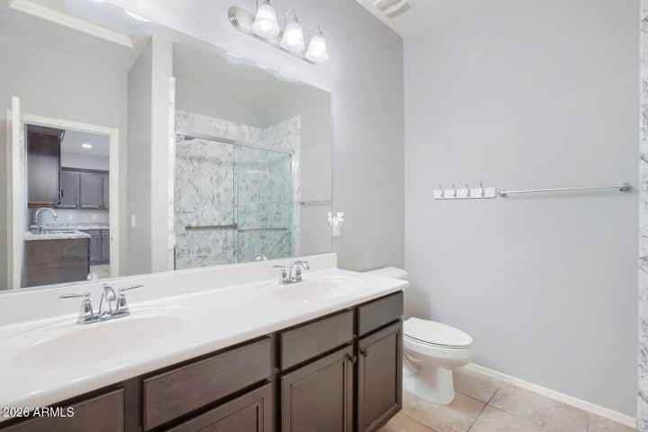 8404 N 62nd Dr - Photo 6 of 12