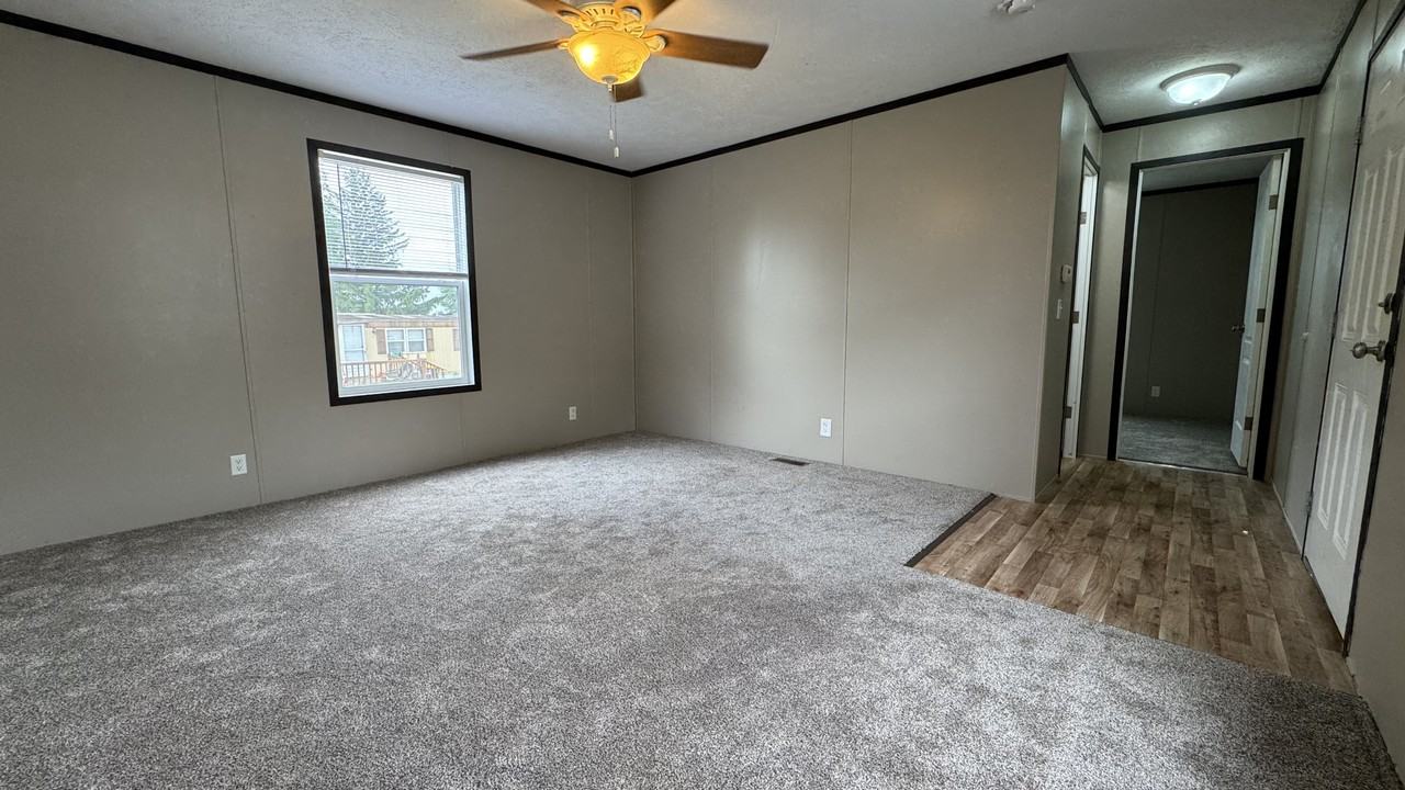 2104 Cardinal Ln Nw #352 - Photo 4 of 31