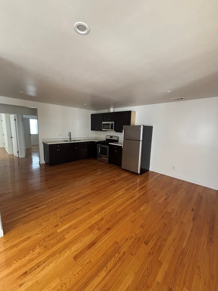 414 Firmin Street - Photo 5 of 13