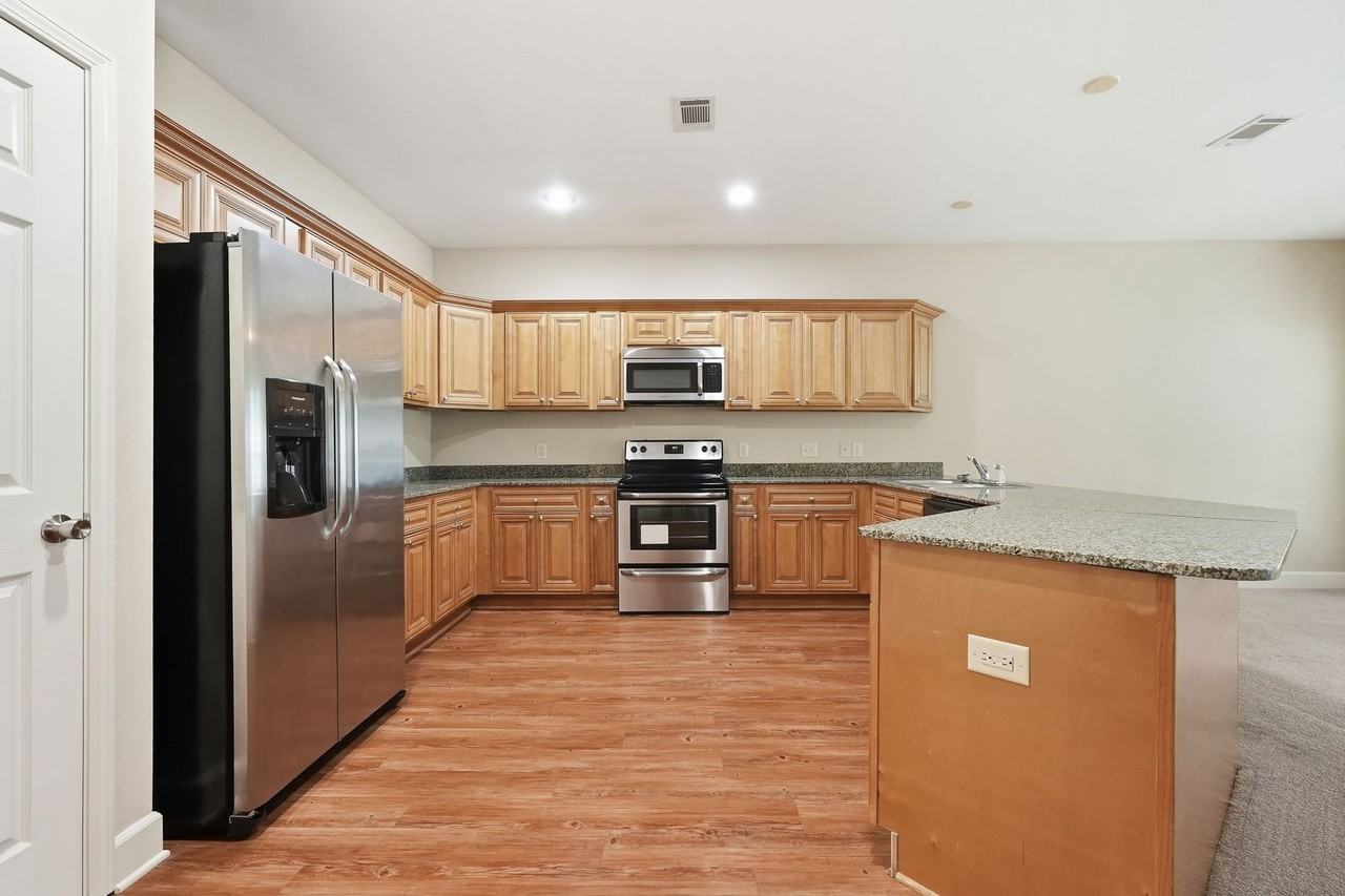 503 Arbor Lake Dr - Photo 6 of 47
