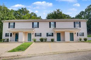 featured image of 1366 E Sequoyah Ct