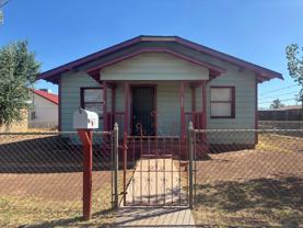317 E Maple St - Photo 1 of 1