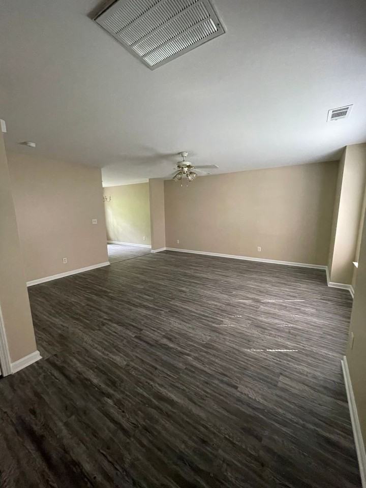 6713 Mallard Creek Rd - Photo 3 of 14