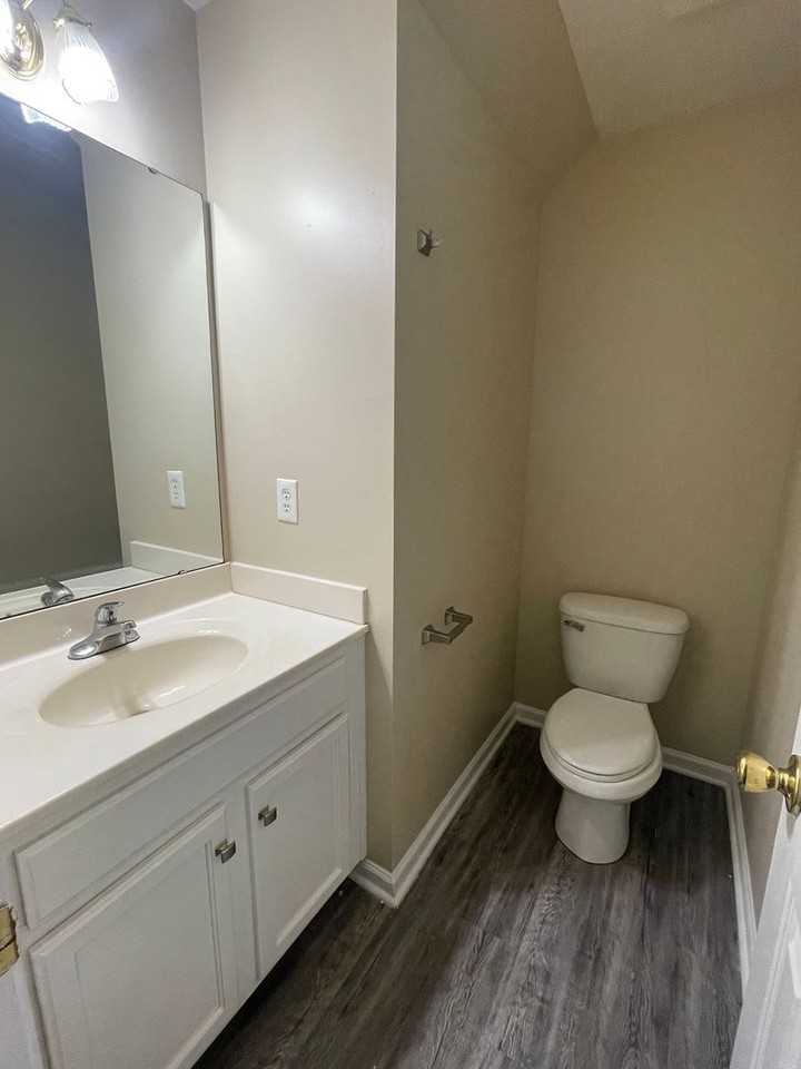 6713 Mallard Creek Rd - Photo 4 of 14