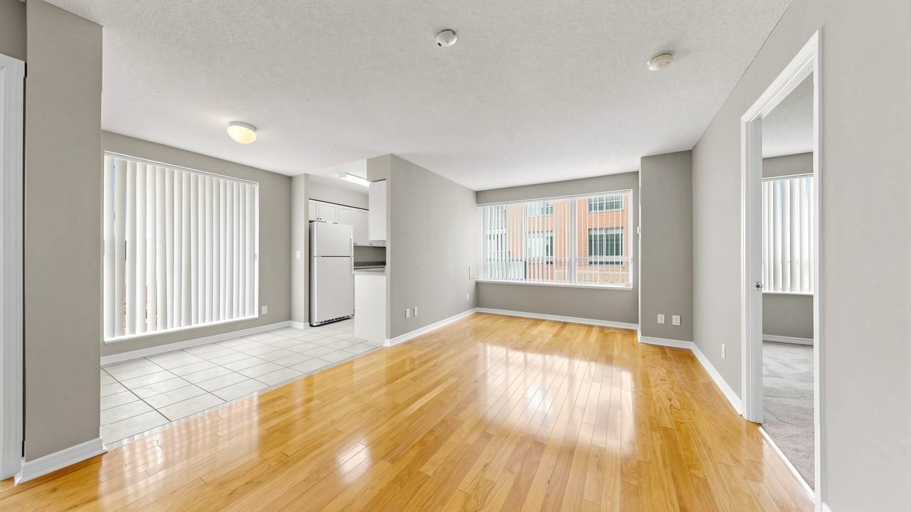 11 Oneida Crescent #211 - Photo 6 of 36
