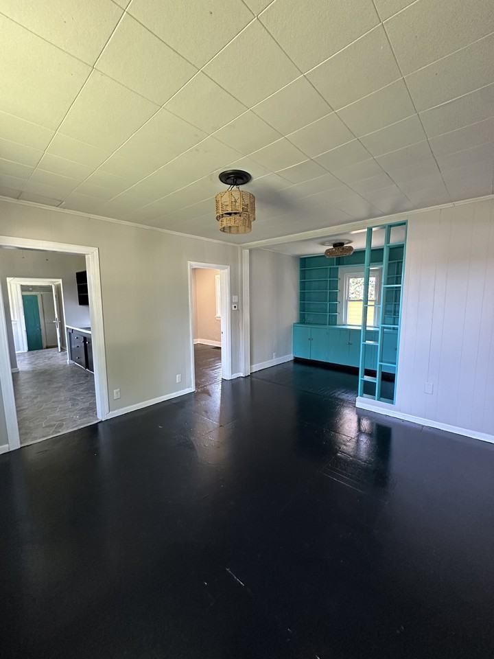 216 Delaware St #1 - Photo 5 of 30