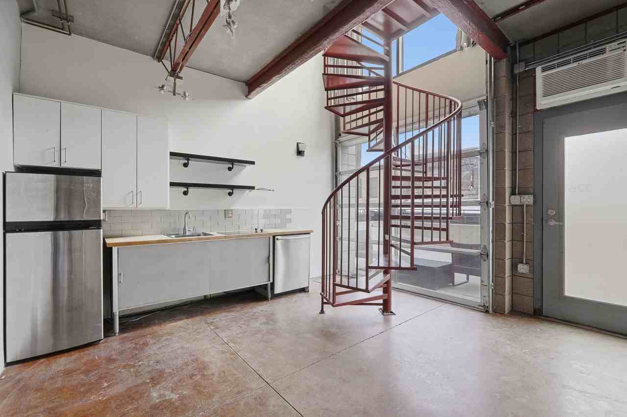 360 W Broadway - Photo 2 of 17