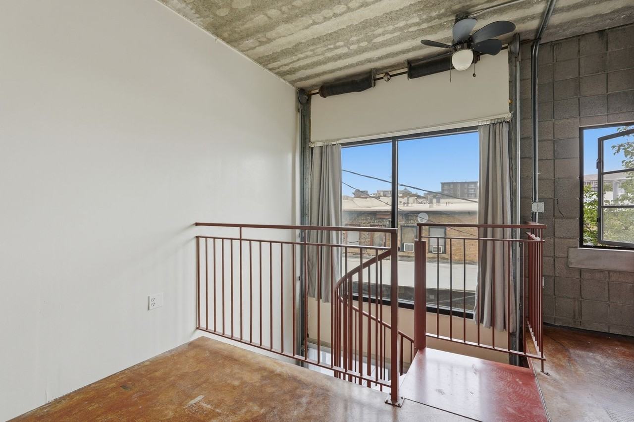 360 W Broadway - Photo 7 of 17