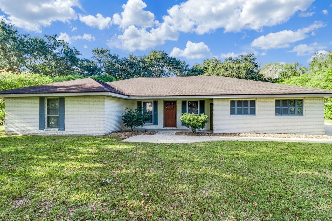 808 Tolson Rd - Photo 2 of 17