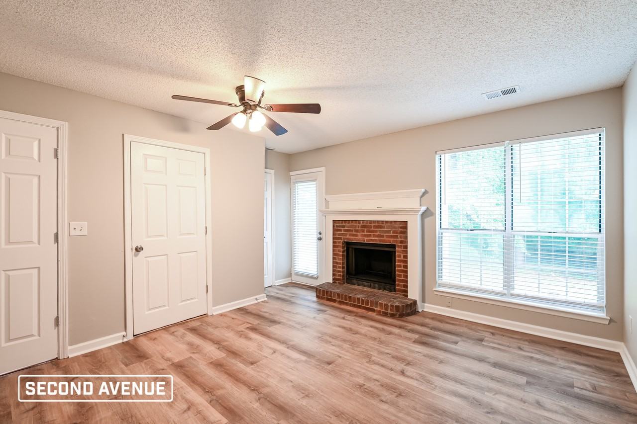 2411 Windridge Dr Ne - Photo 3 of 16