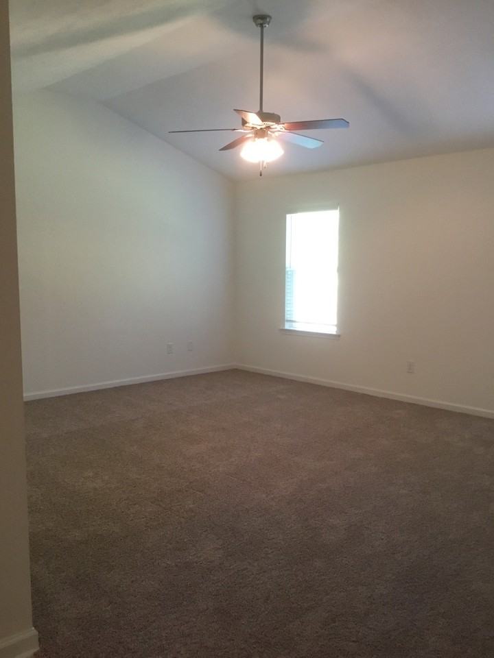2346 Malone Way - Photo 2 of 16