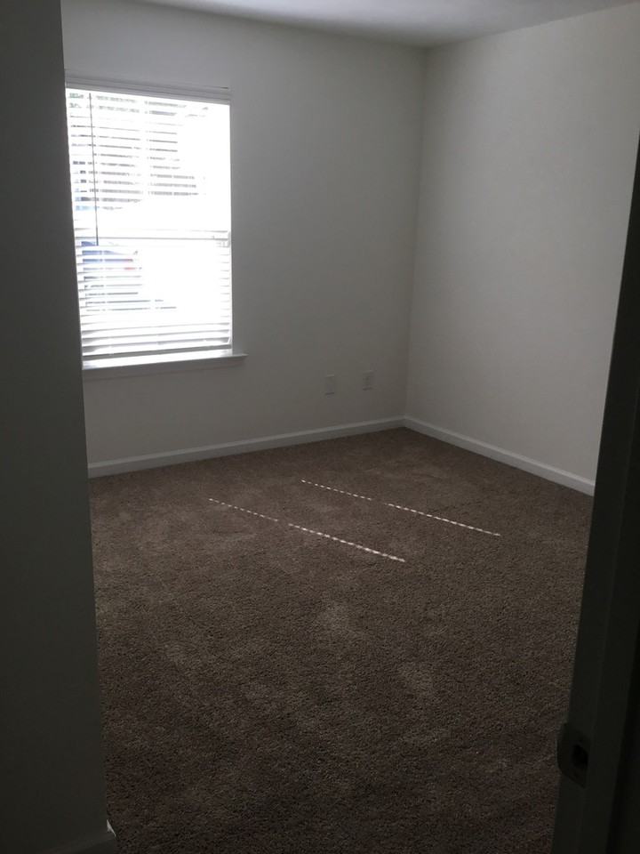 2346 Malone Way - Photo 4 of 16
