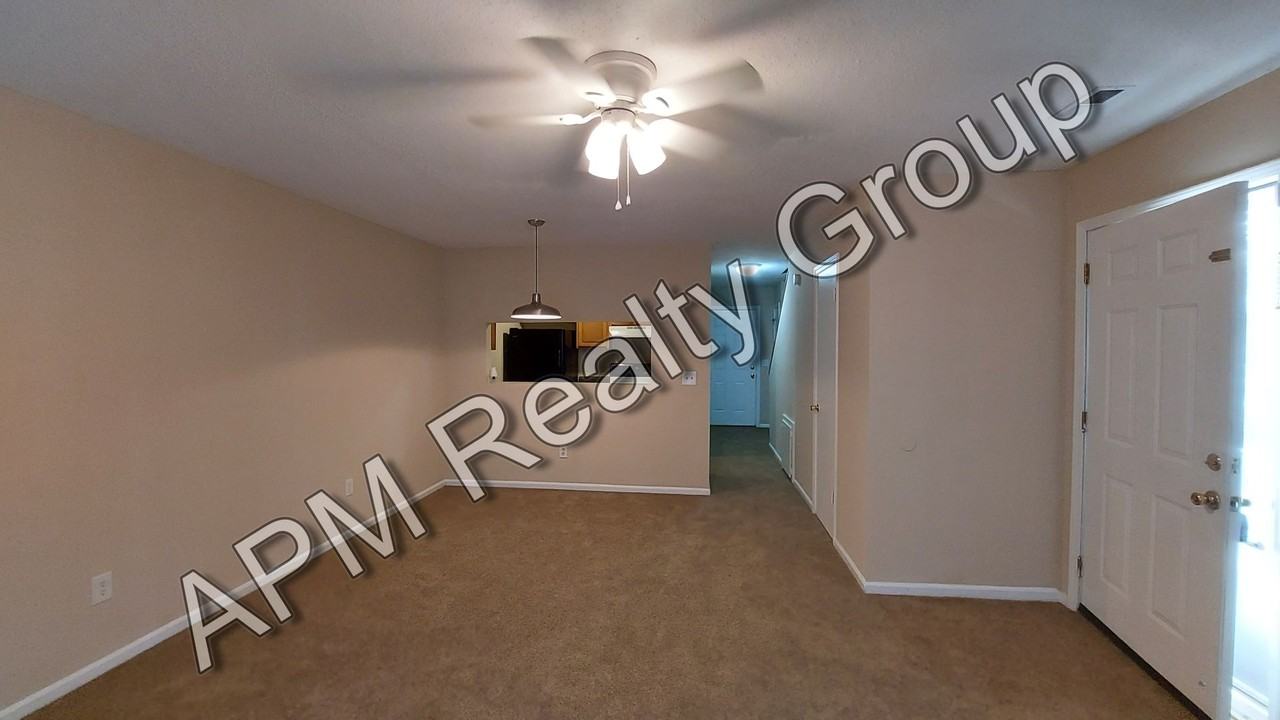117 Country Town Dr - Photo 4 of 13