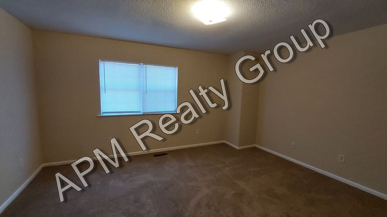 117 Country Town Dr - Photo 6 of 13
