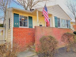 featured image of 115 Whitmoor Ter