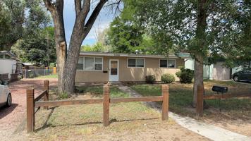 featured image of 3206 N Hancock Ave