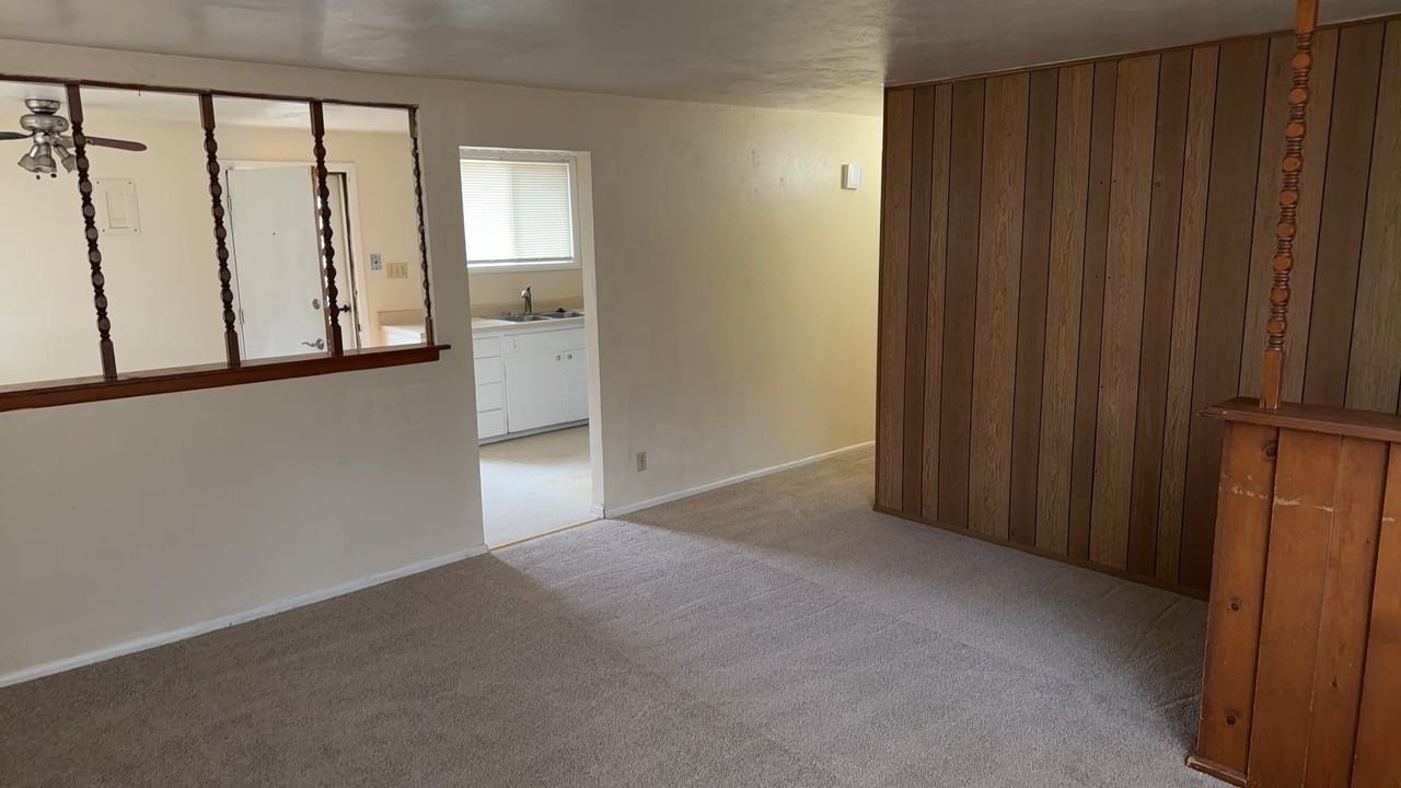 3206 N Hancock Ave - Photo 5 of 17