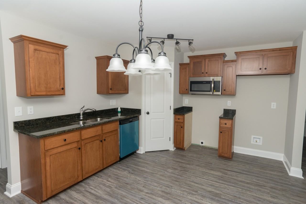 139 Melba Ave Sw - Photo 3 of 5