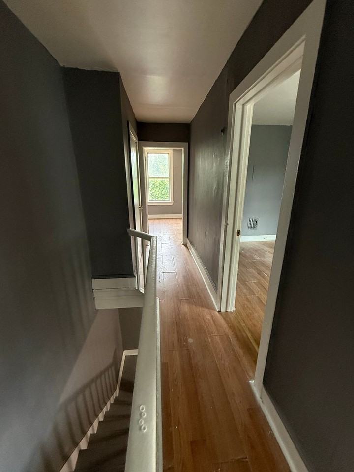 5318 Glenmore Ave - Photo 4 of 6