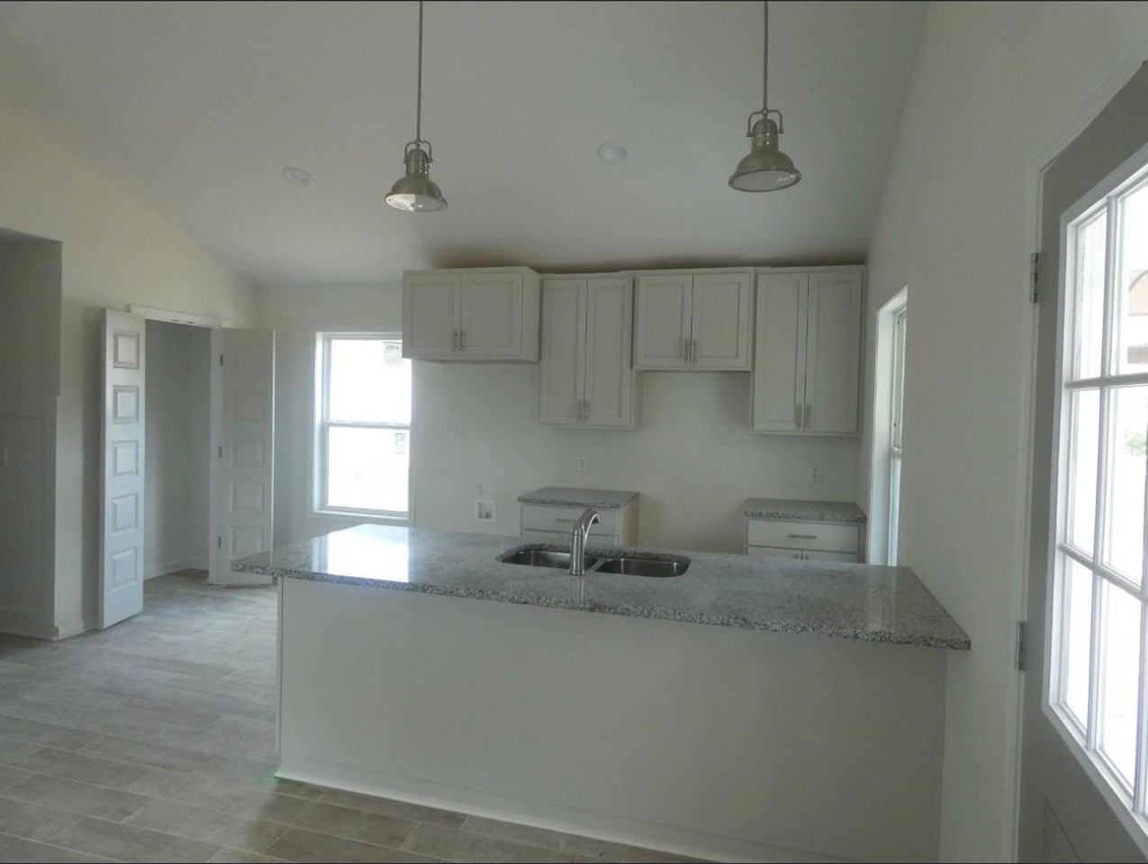 107 1st St - Photo 2 of 7