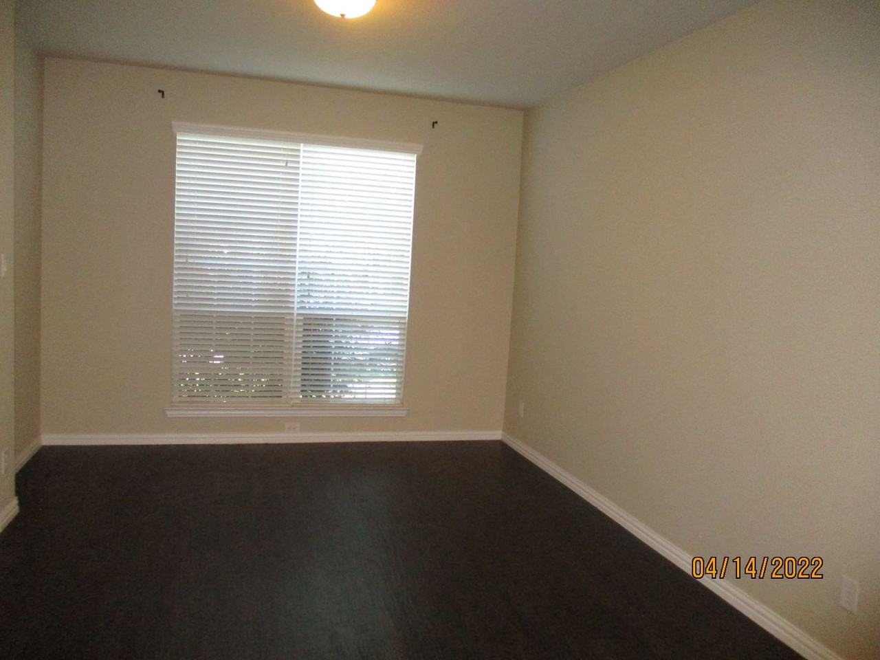 2505 Mesa Glen Dr - Photo 2 of 50