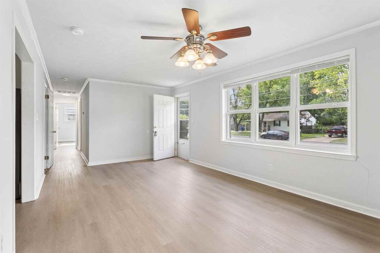 11 Woodhaven Rd - Photo 6 of 28