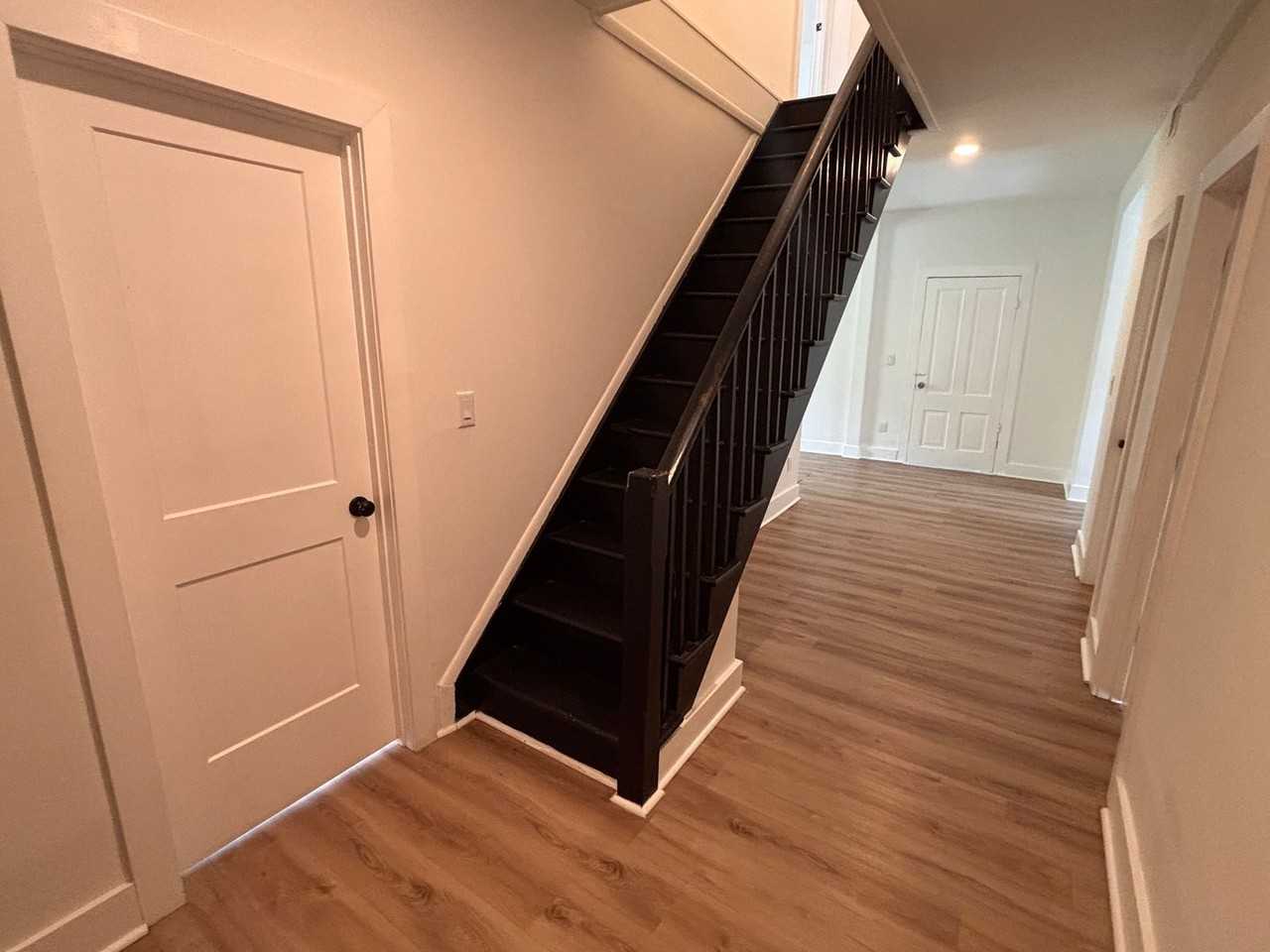 30 Sanford St - Photo 4 of 29