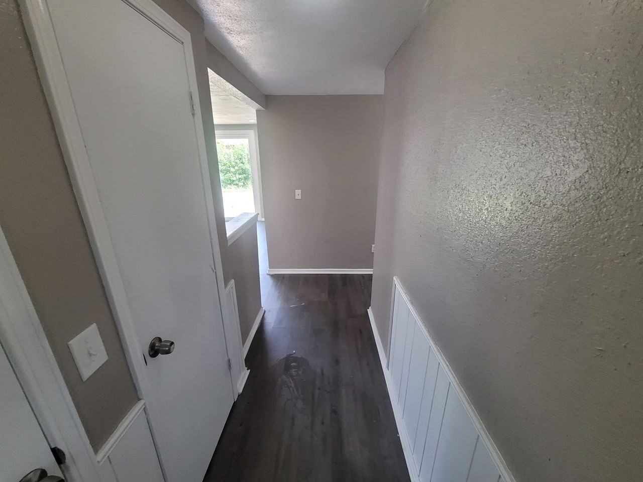 1109 Sw 101st St - Photo 2 of 46