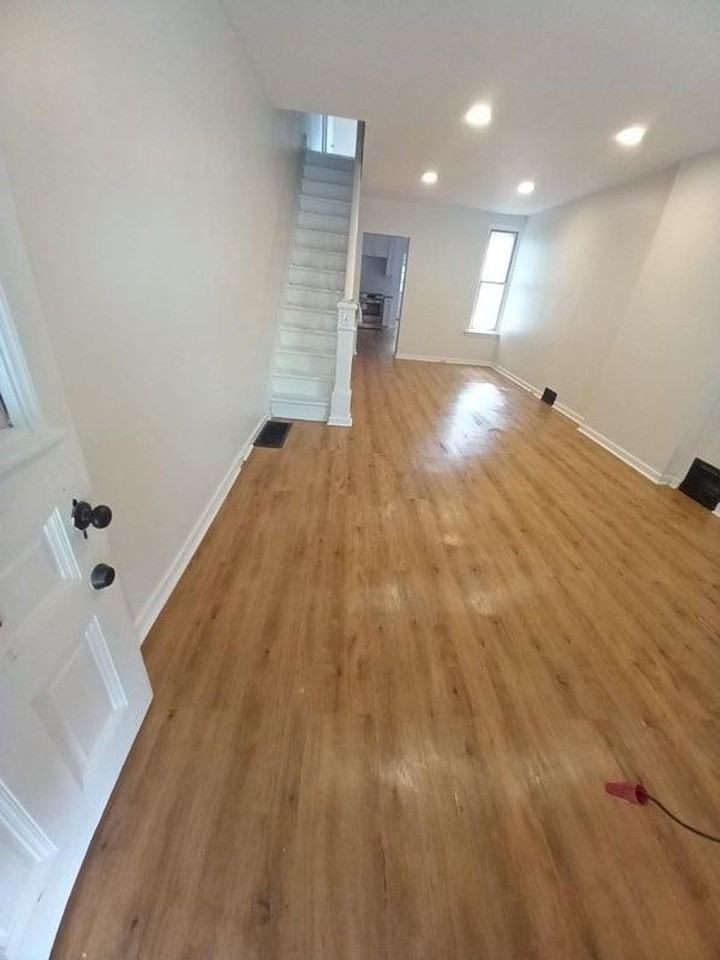 1218 Spring St - Photo 2 of 11