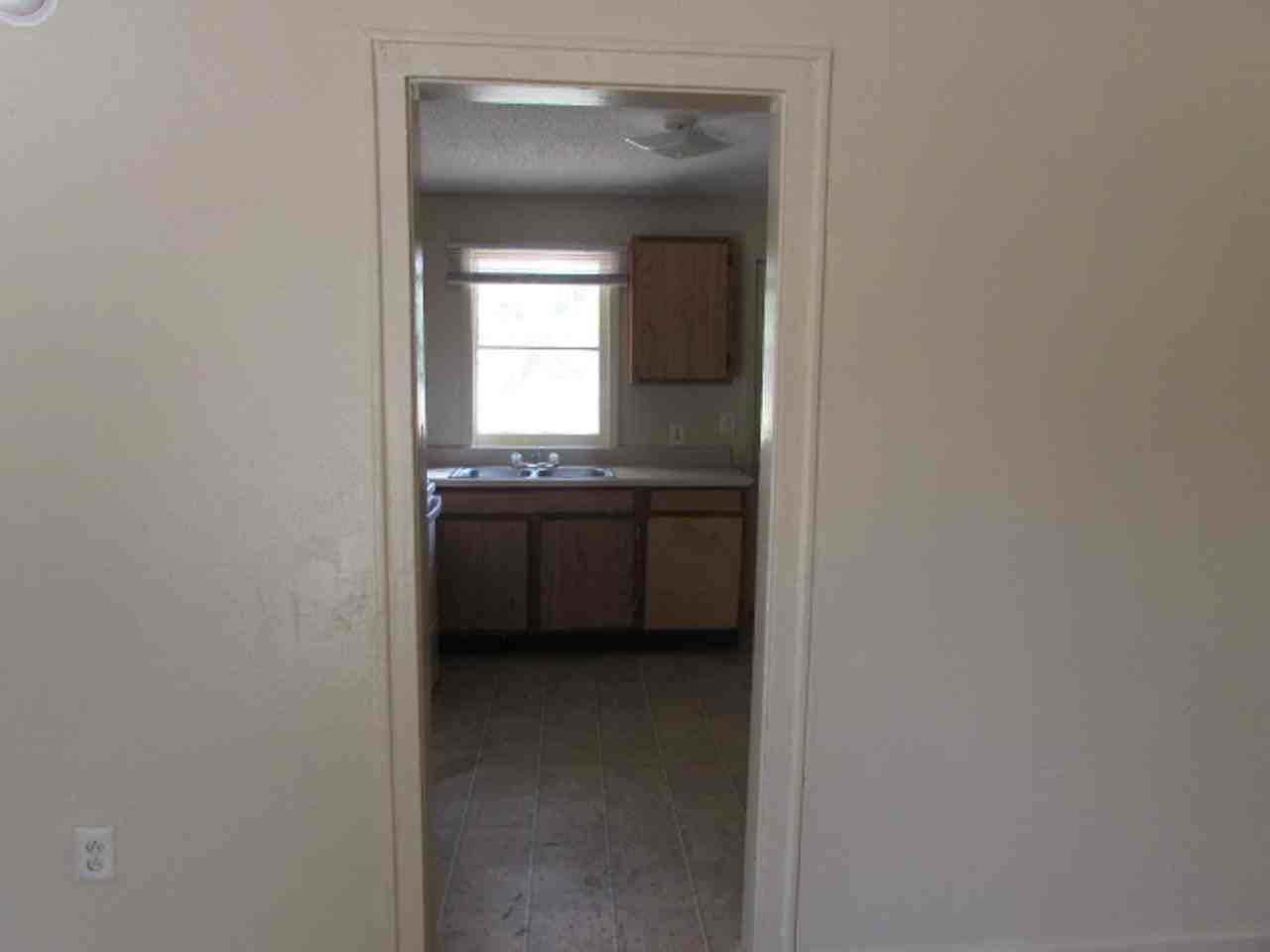 123 Dixie Dr - Photo 3 of 11