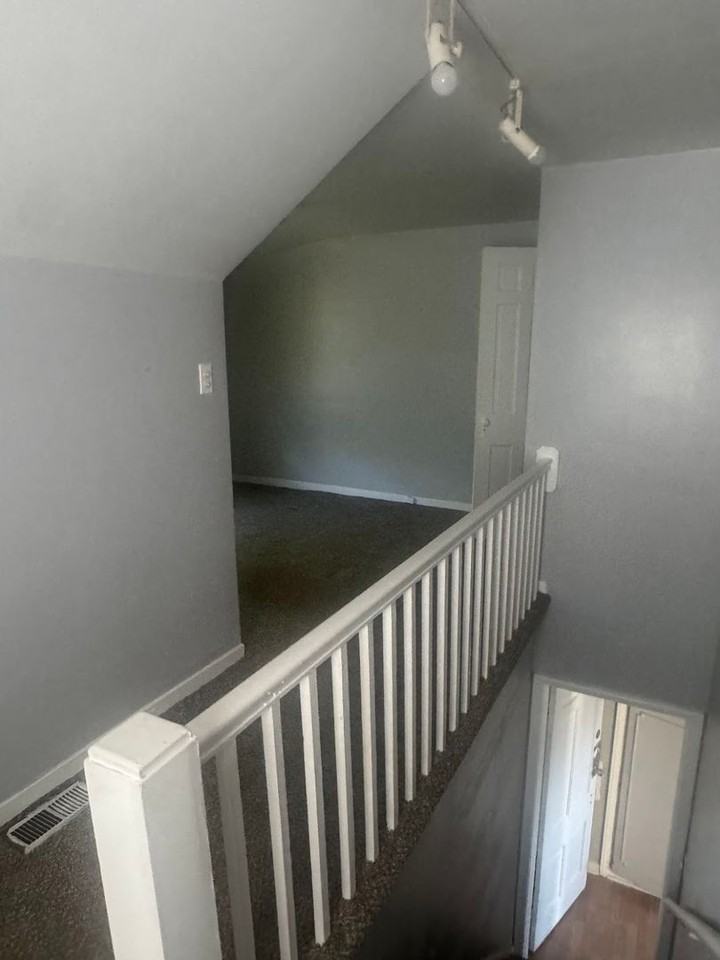 15805 Mendota St - Photo 7 of 7