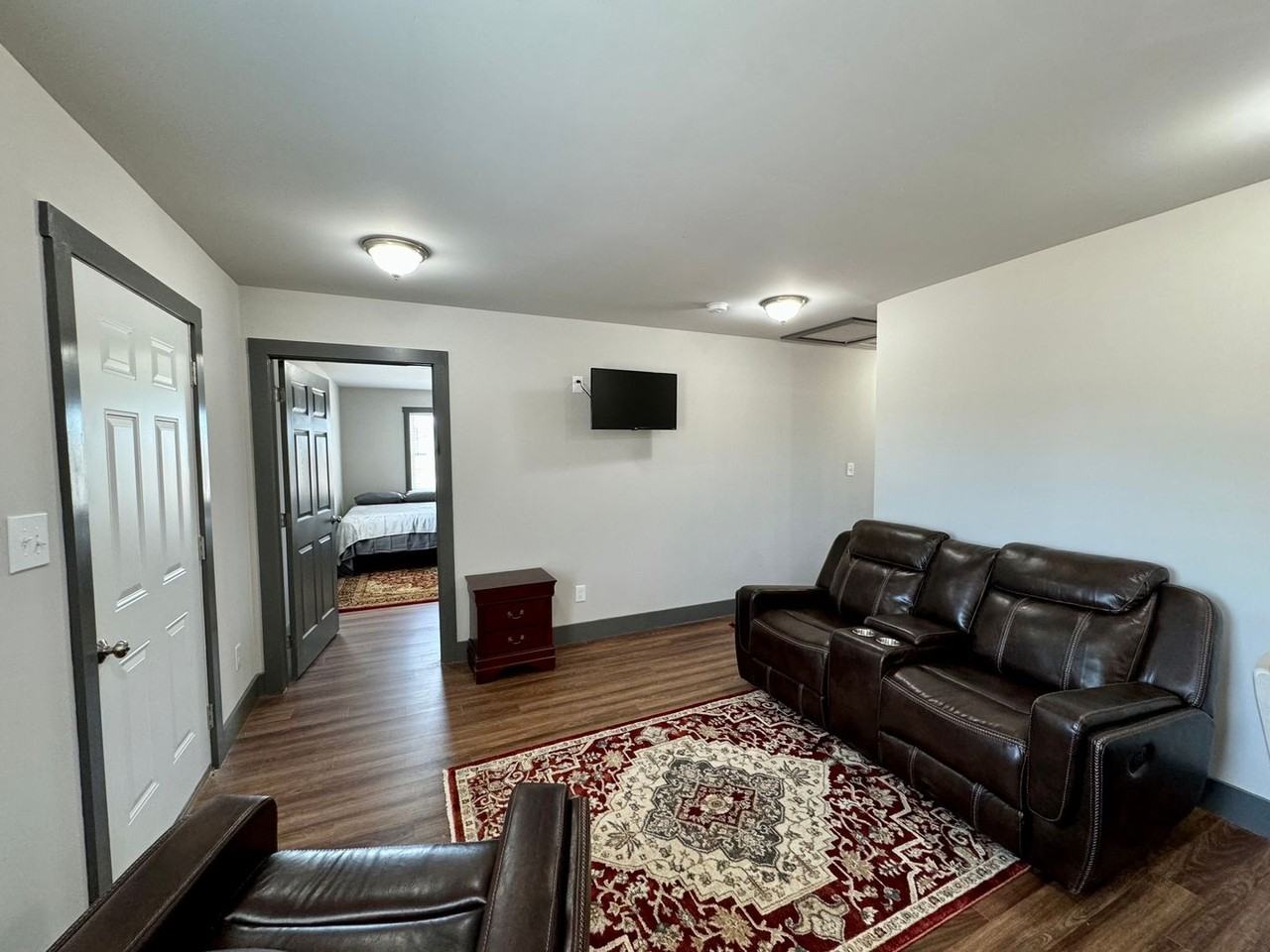 779 Boxwood Rd - Photo 4 of 14