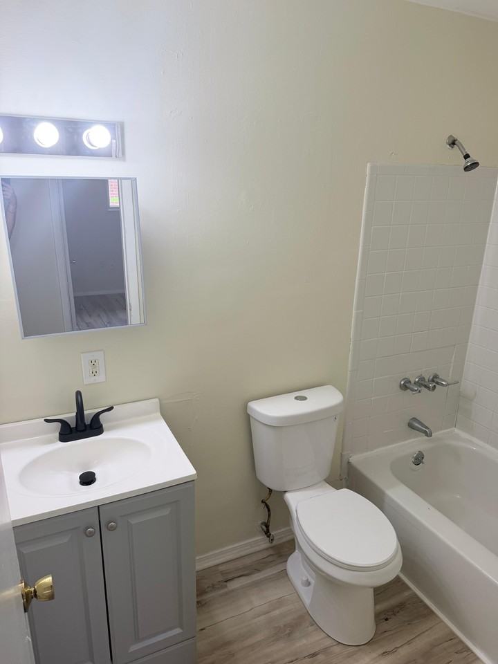 2420 Ulrich Ave #1 - Photo 7 of 9