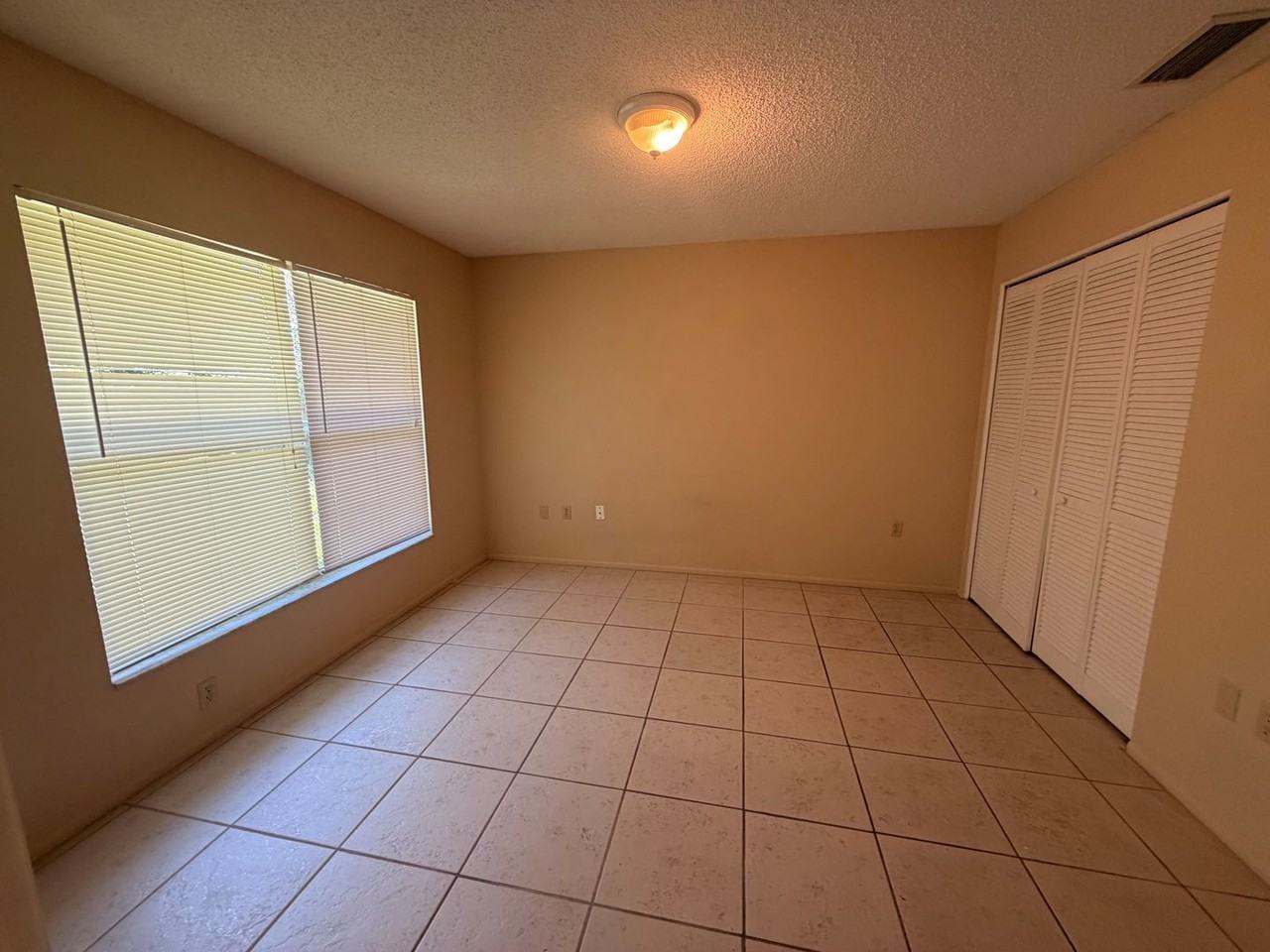 4008 Palau Dr - Photo 6 of 14