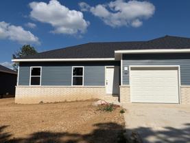 582-580  N Airport Rd - Photo 1 of 1