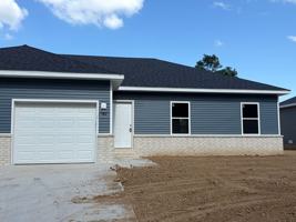 featured image of 582 N Airport Rd