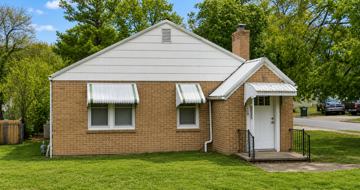 featured image of 1120 N Cedar St