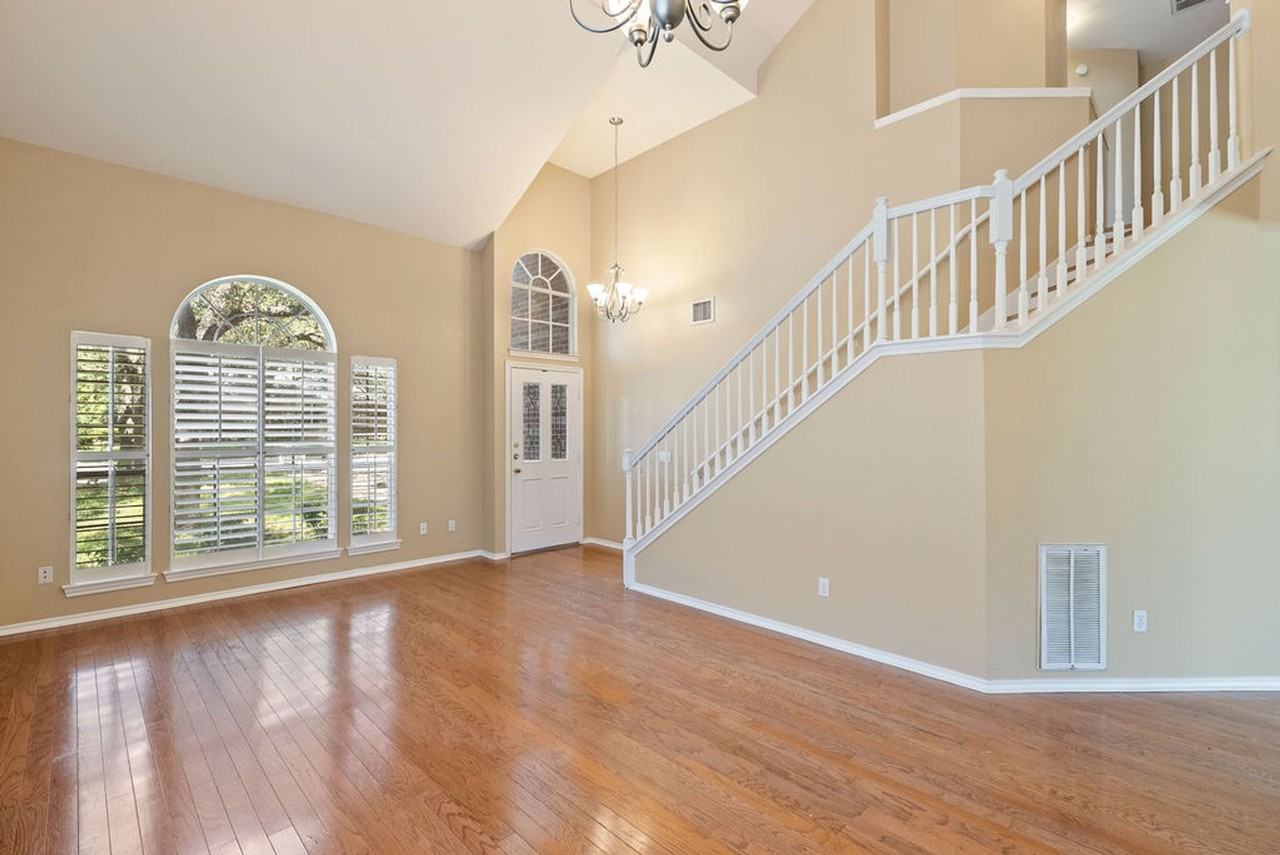 1217 Stepp Bnd - Photo 3 of 23
