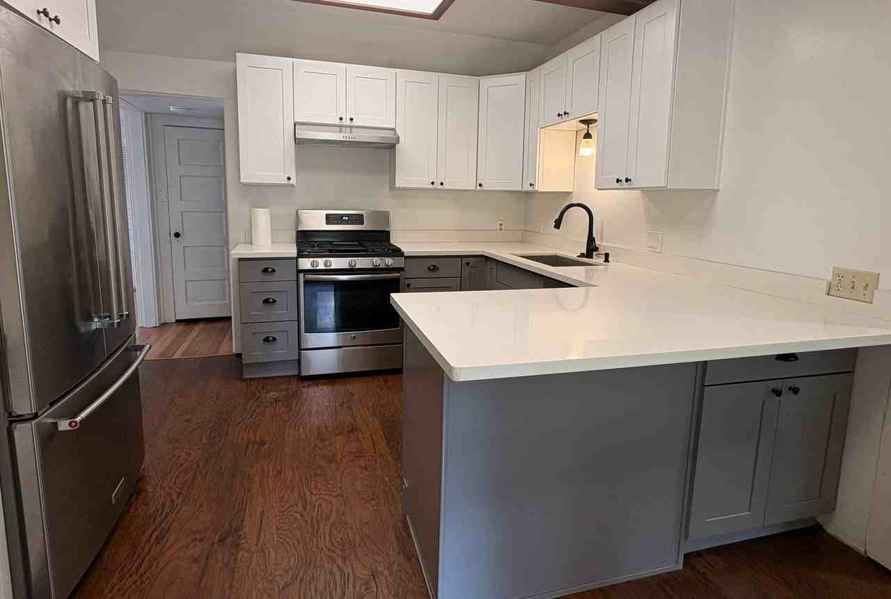 6703 47th Pl Sw - Photo 4 of 25