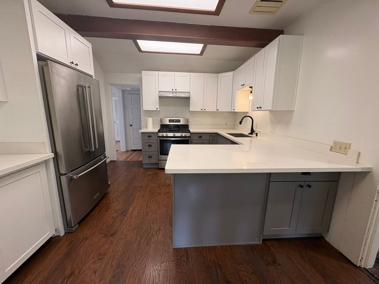 6703 47th Pl Sw - Photo 5 of 25