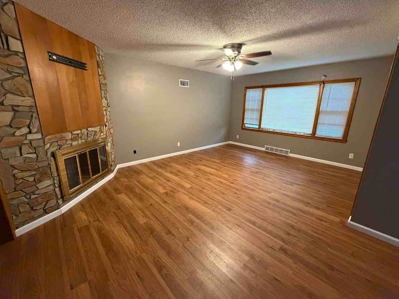 724 Ratone St - Photo 2 of 21
