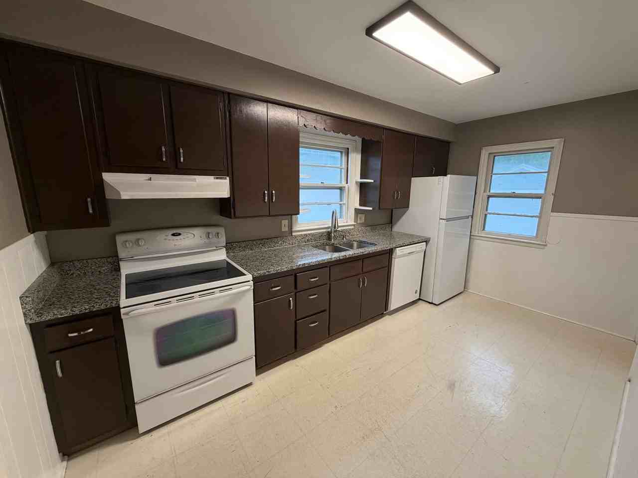 724 Ratone St - Photo 3 of 21