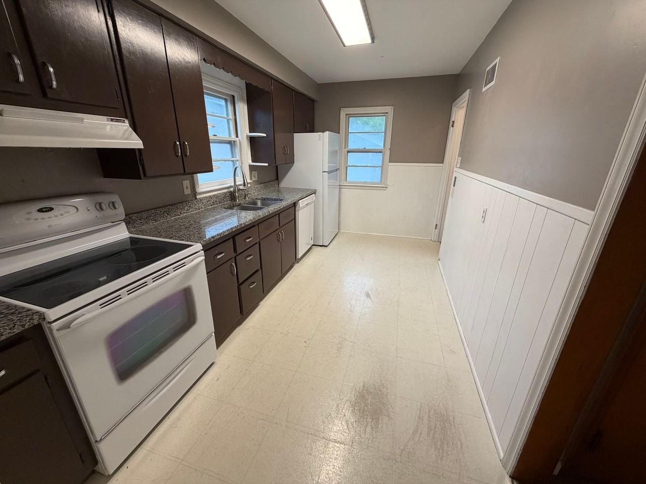 724 Ratone St - Photo 4 of 21