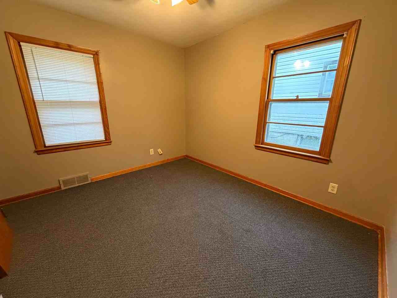 724 Ratone St - Photo 6 of 21