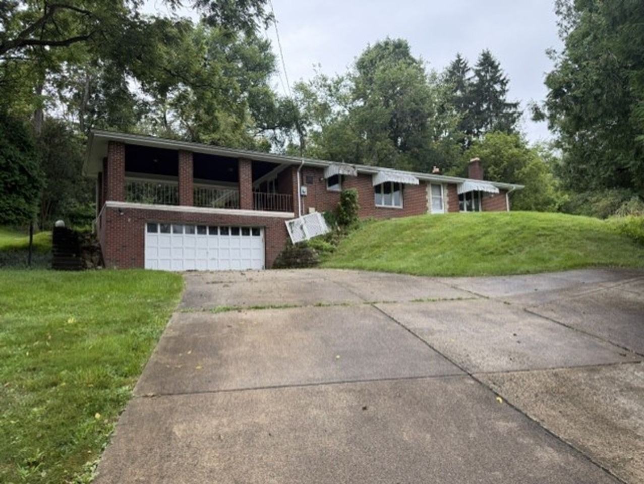 123 Hidden Valley Rd Apt B - Photo 2 of 44