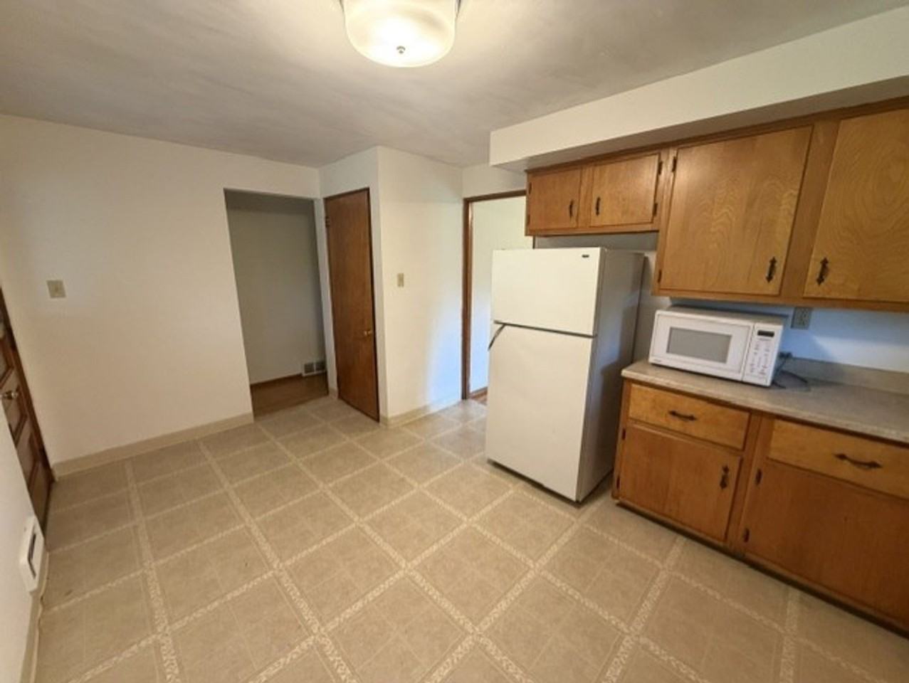 123 Hidden Valley Rd Apt B - Photo 6 of 44