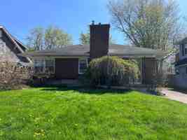 featured image of 1008 Breton Rd Se