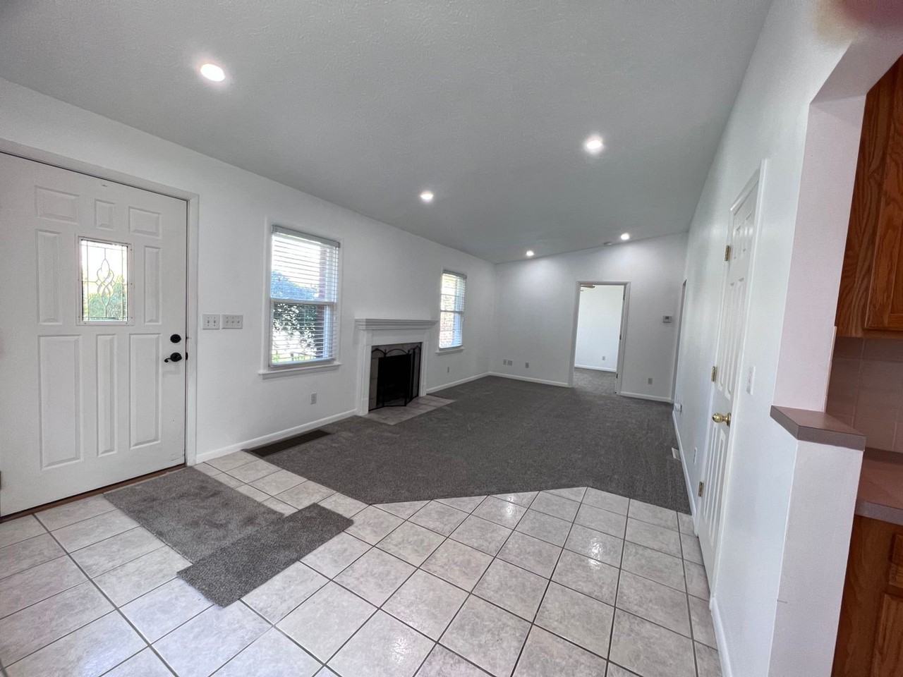 1008 Breton Rd Se - Photo 3 of 24