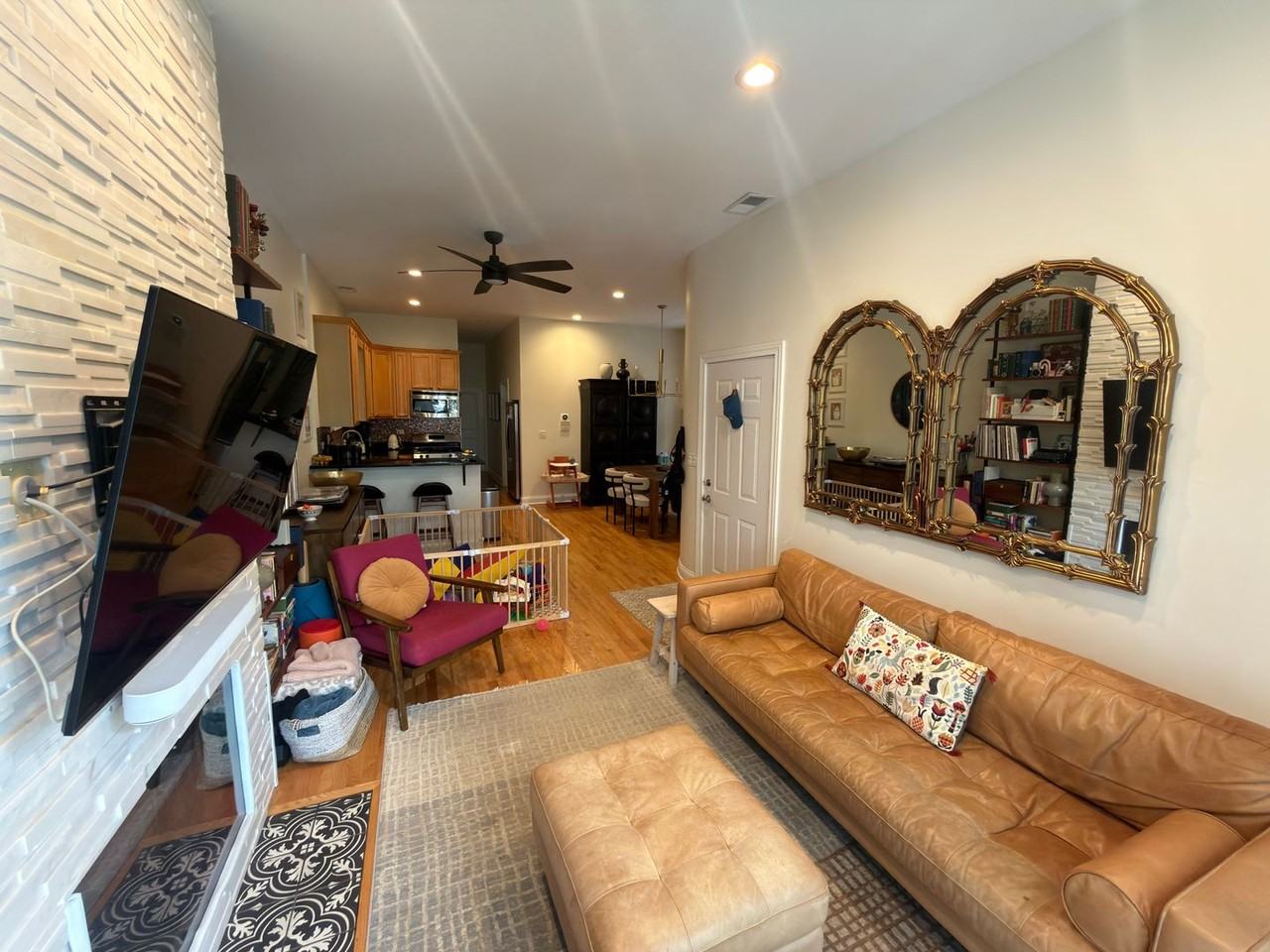 1508 W Erie St - Photo 2 of 17