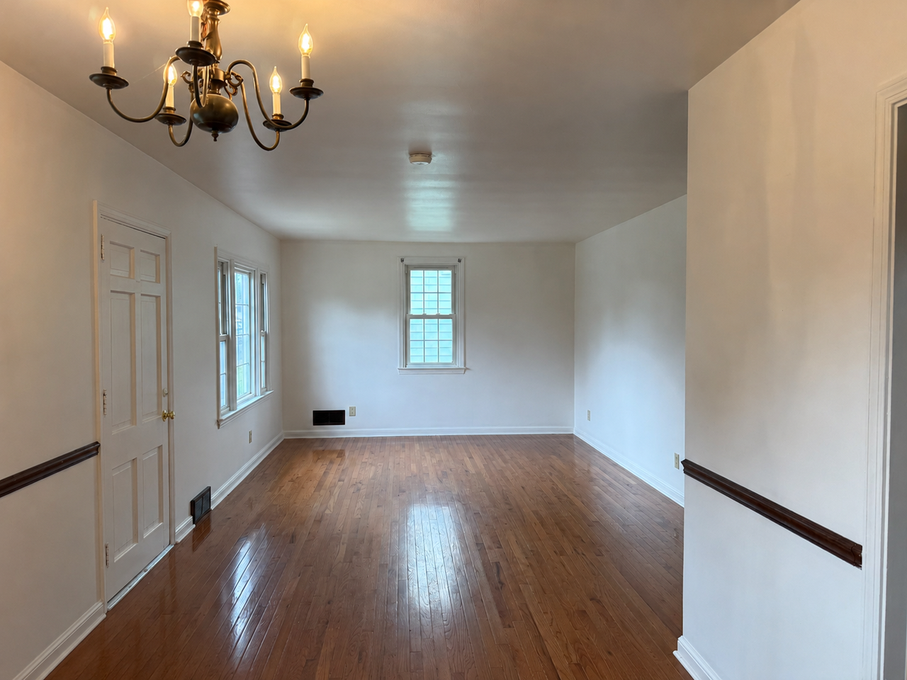 69 W Charlotte St - Photo 4 of 28